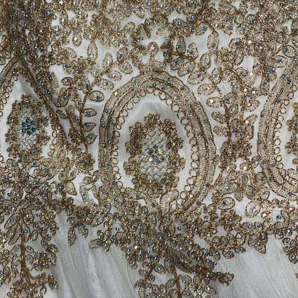 This is a white/off white and gold  TLC SAY YES TO THE PROM dress - Picture 4 of 5